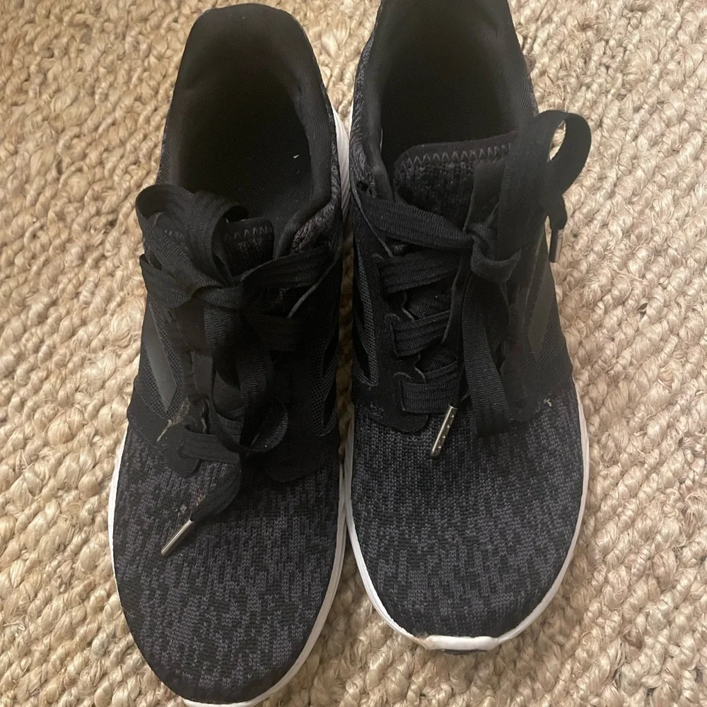 Adidas - Picture 2 of 3